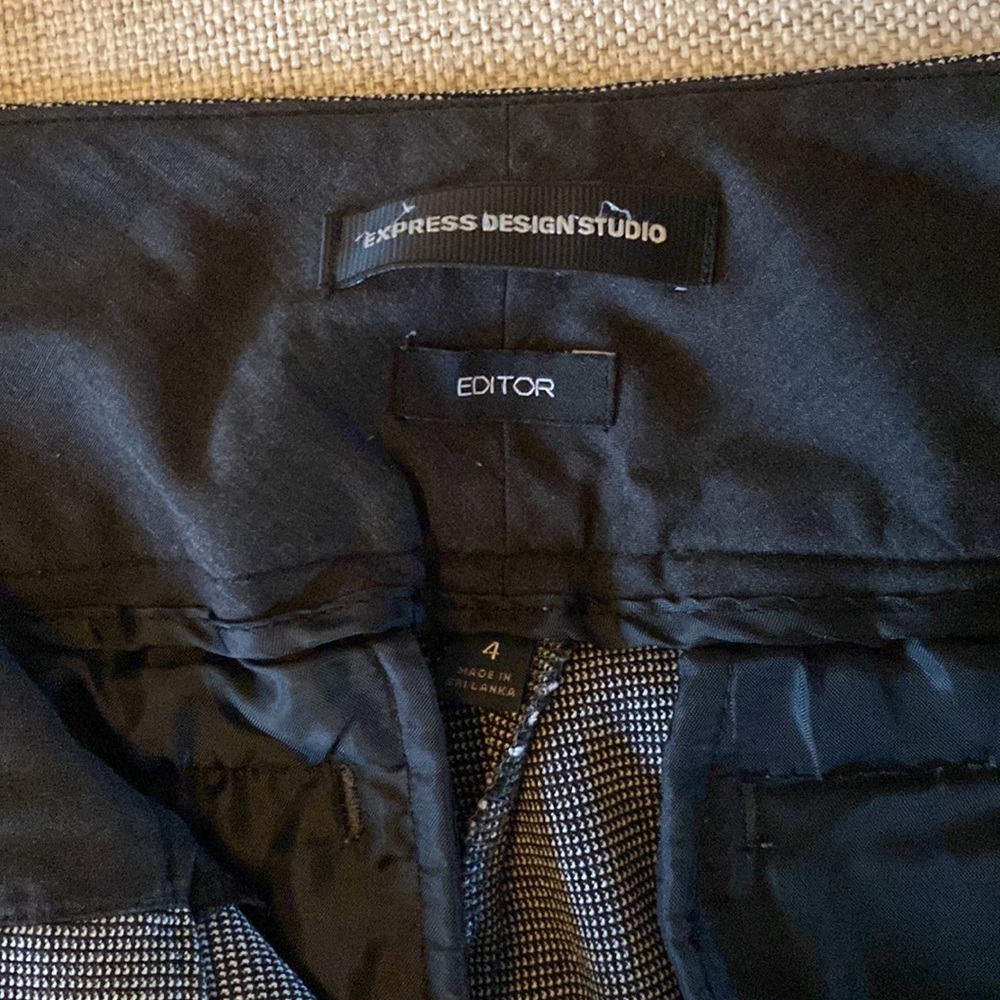 Express pants - Picture 3 of 3